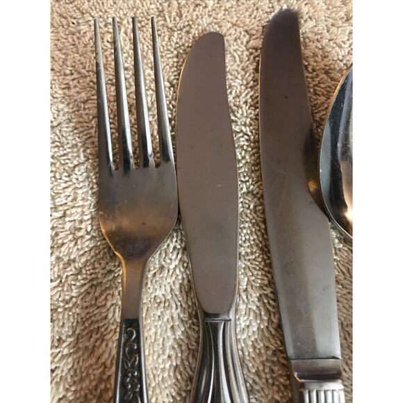 Vintage Lot of Silverware Some Tarnished Fork Spoons And Knifes Mixed 7 Pcs - Picture 7 of 7